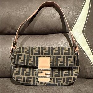 Vintage Fendi Zucca Baguette